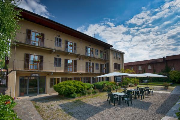 Foresteria Valdese Hotel Torre Pellice Esterno foto